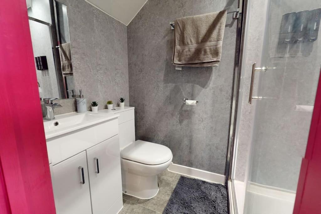 Villa Neat Retreat Graig Pontypridd Esterno foto
