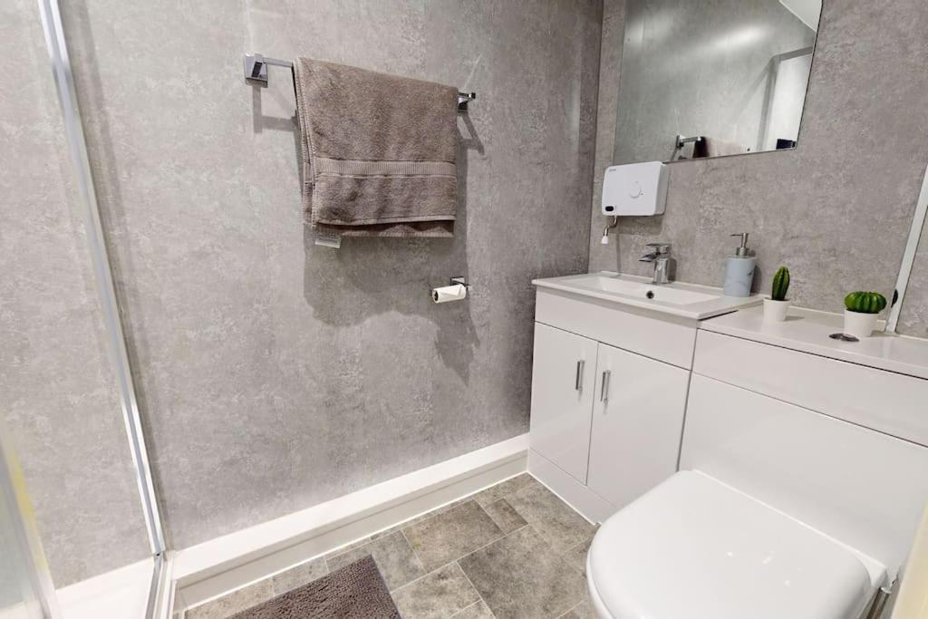 Villa Neat Retreat Graig Pontypridd Esterno foto